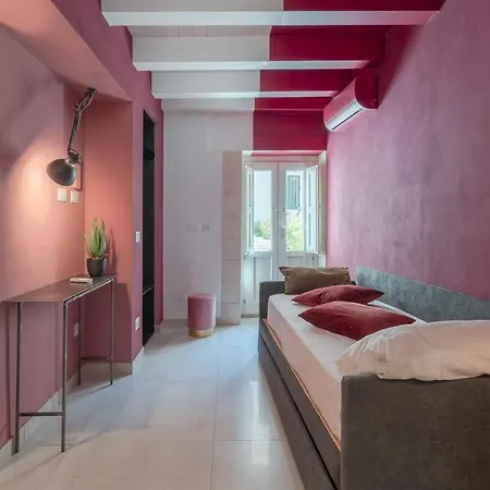 Ortigiadreamrooms 12 דירה *